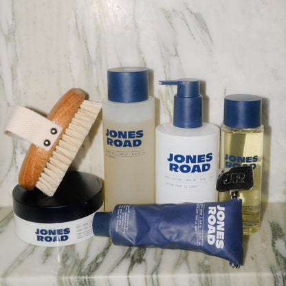 BODY OIL - US 5208