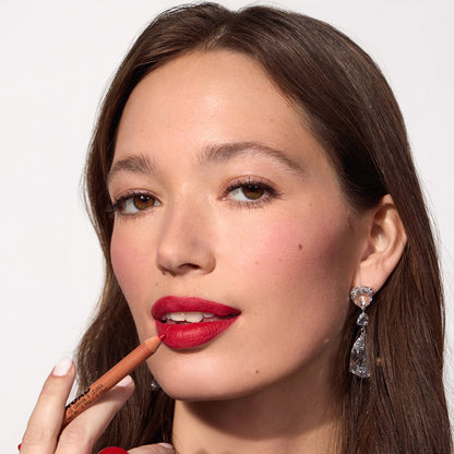 THE LIP PENCIL - US 7174